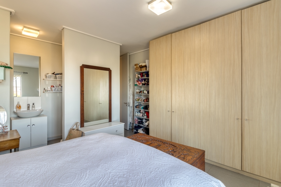2 Bedroom Property for Sale in Somerset Lakes Western Cape